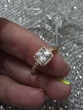 Gold Square-Cut Cubic Zirconia Halo Ring - Gold